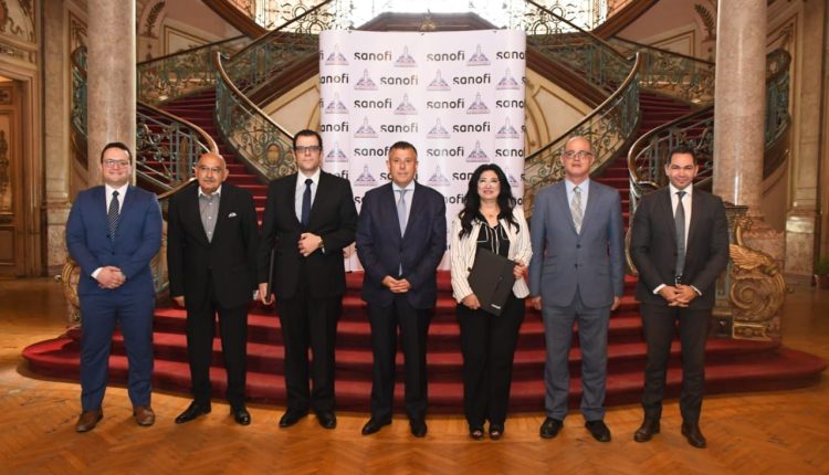 جانب من فعاليات التوقيع