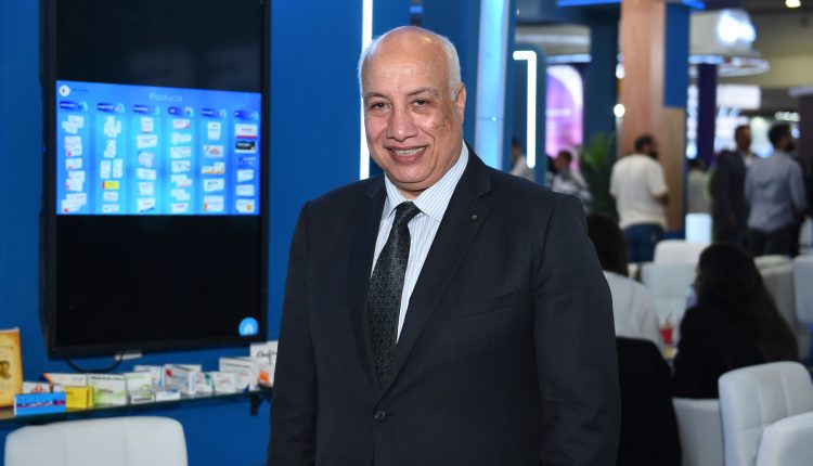 د. هشام عبد العزيز السيد العضو المنتدب لشركة أكتوبر فارما