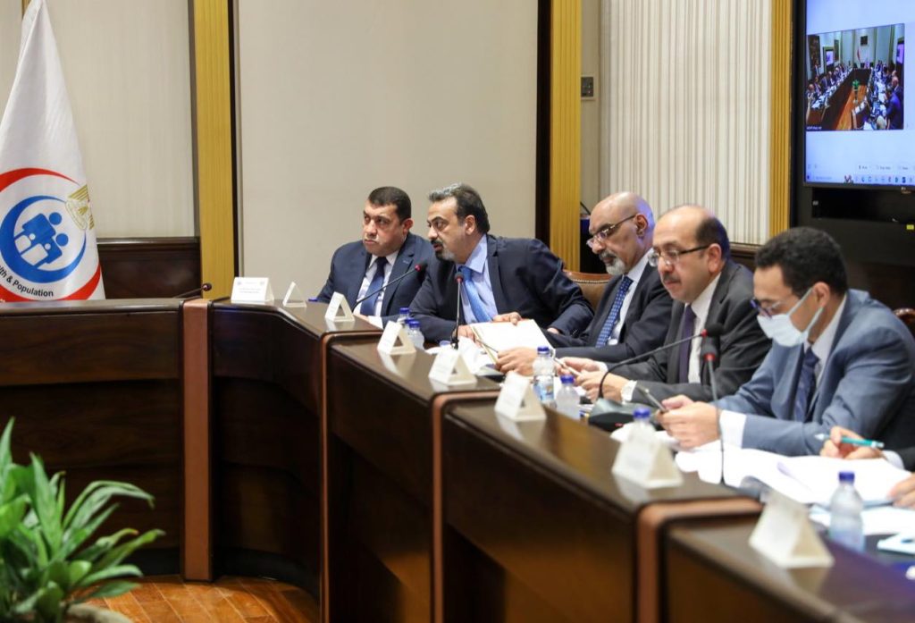 مجلس إدارة صندوق مواجهة الطوارئ الطبية يجتمع لمناقشة مصادر تمويله وأهدافه جانب من الاجتماع