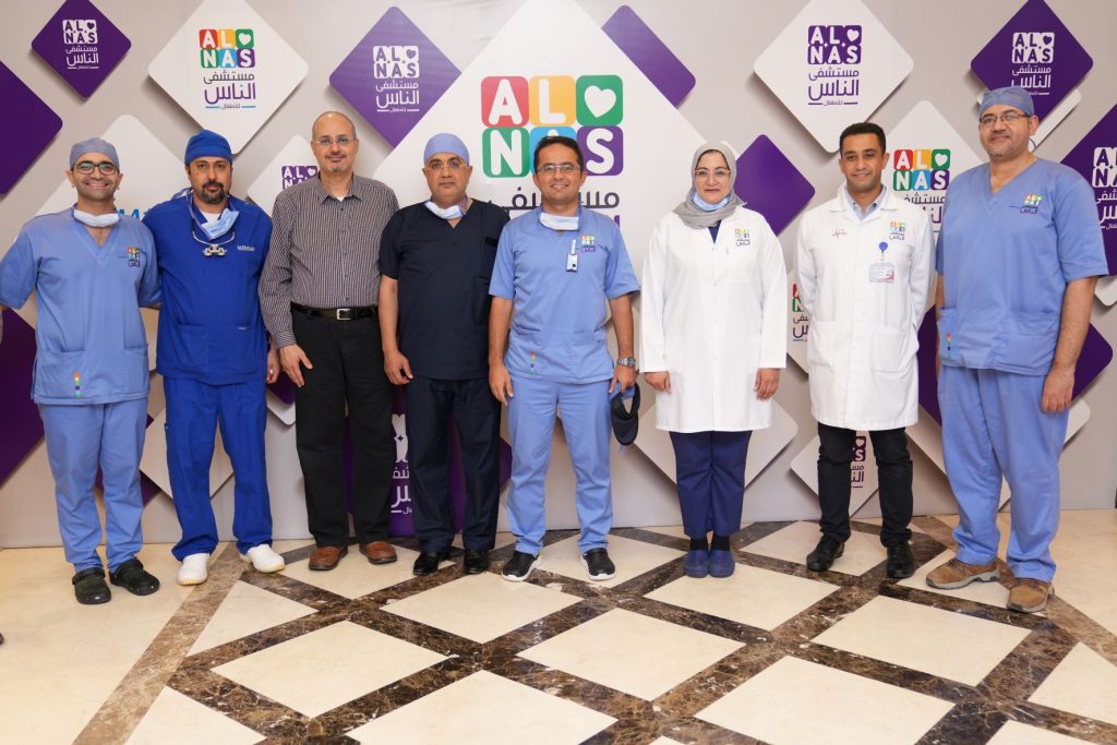 مستشفى الناس للأطفال تعلن عن نجاح أول عملية تركيب منظم ضربات قلب بدون اسلاك مستشفى الناس للاطفال تعلن عن نجاح أول عملية تركيب منظم ضربات قلب بدون اسلاك
