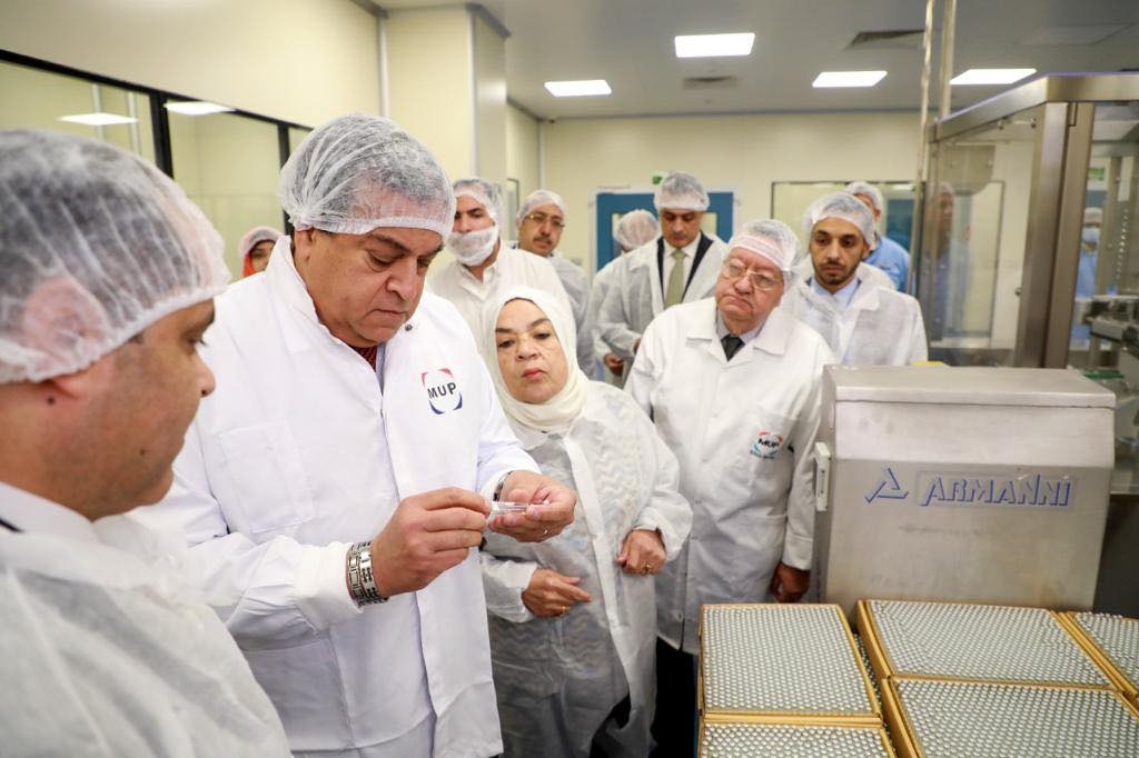 وزير الصحة يتفقد خط الانتاج الجديد لـلأنسولين بمصنع شركة المهن الطبية للأدوية