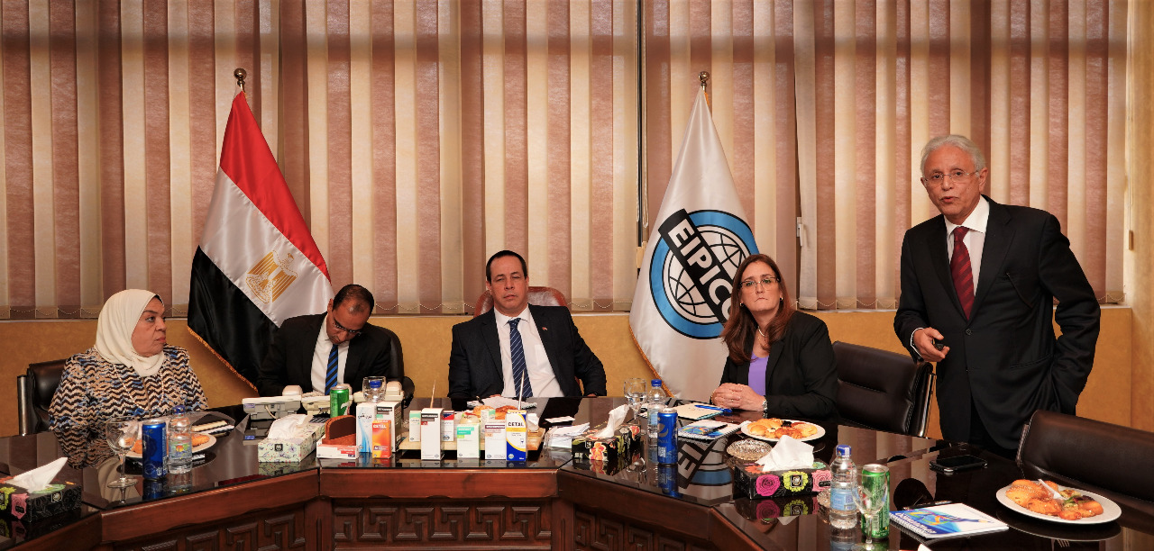 وزير صحة كوبا يزور مصانع «إيبيكو»