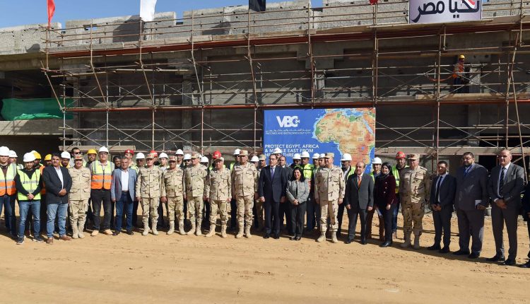 جانب من الجولة التفقدية لرئيس الوزراء