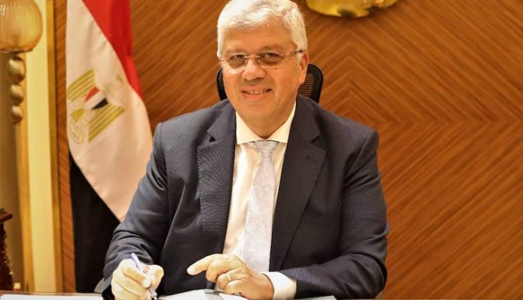 الدكتور أيمن عاشور وزير التعليم العالي