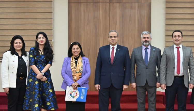 جانب من الزيارة