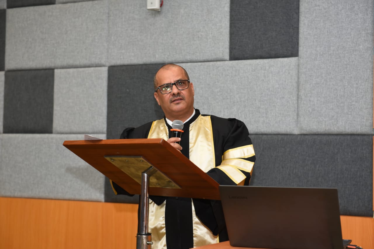 عبدالمقصود العزب يحصل على الدكتوراه بدرجة امتياز مع مرتبة الشرف