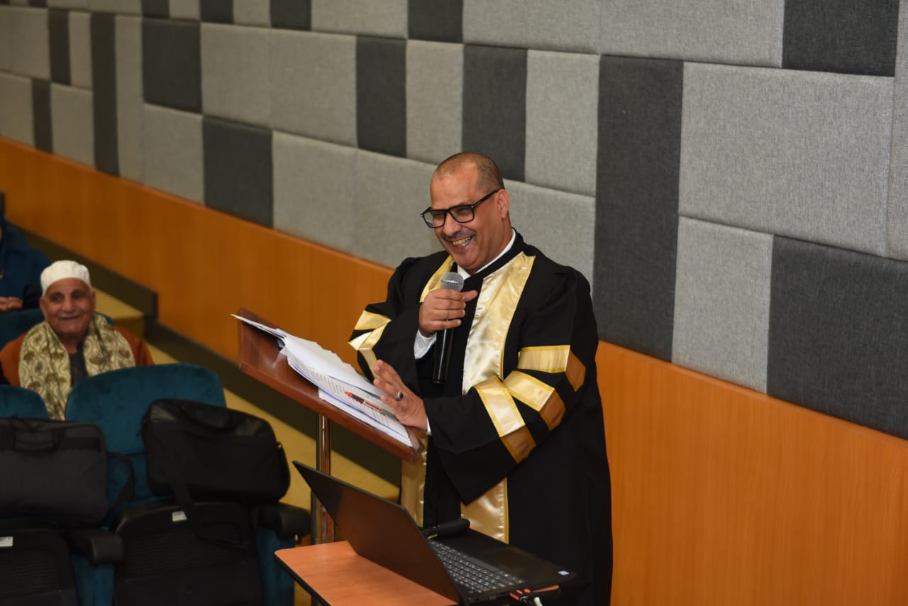 عبدالمقصود العزب يحصل على الدكتوراه بدرجة امتياز مع مرتبة الشرف