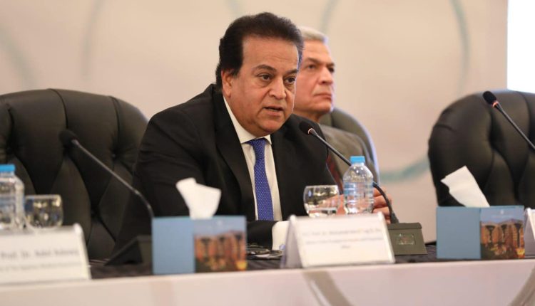 الدكتور خالد عبد الغفار وزير الصحة