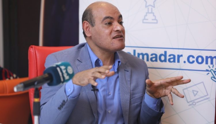 الدكتور محفوظ رمزي، رئيس لجنة تصنيع الدواء