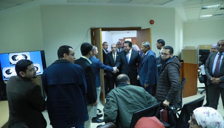 جانب من المحاضرة التعريفية المنعقدة لأطباء الأشعة التداخلية