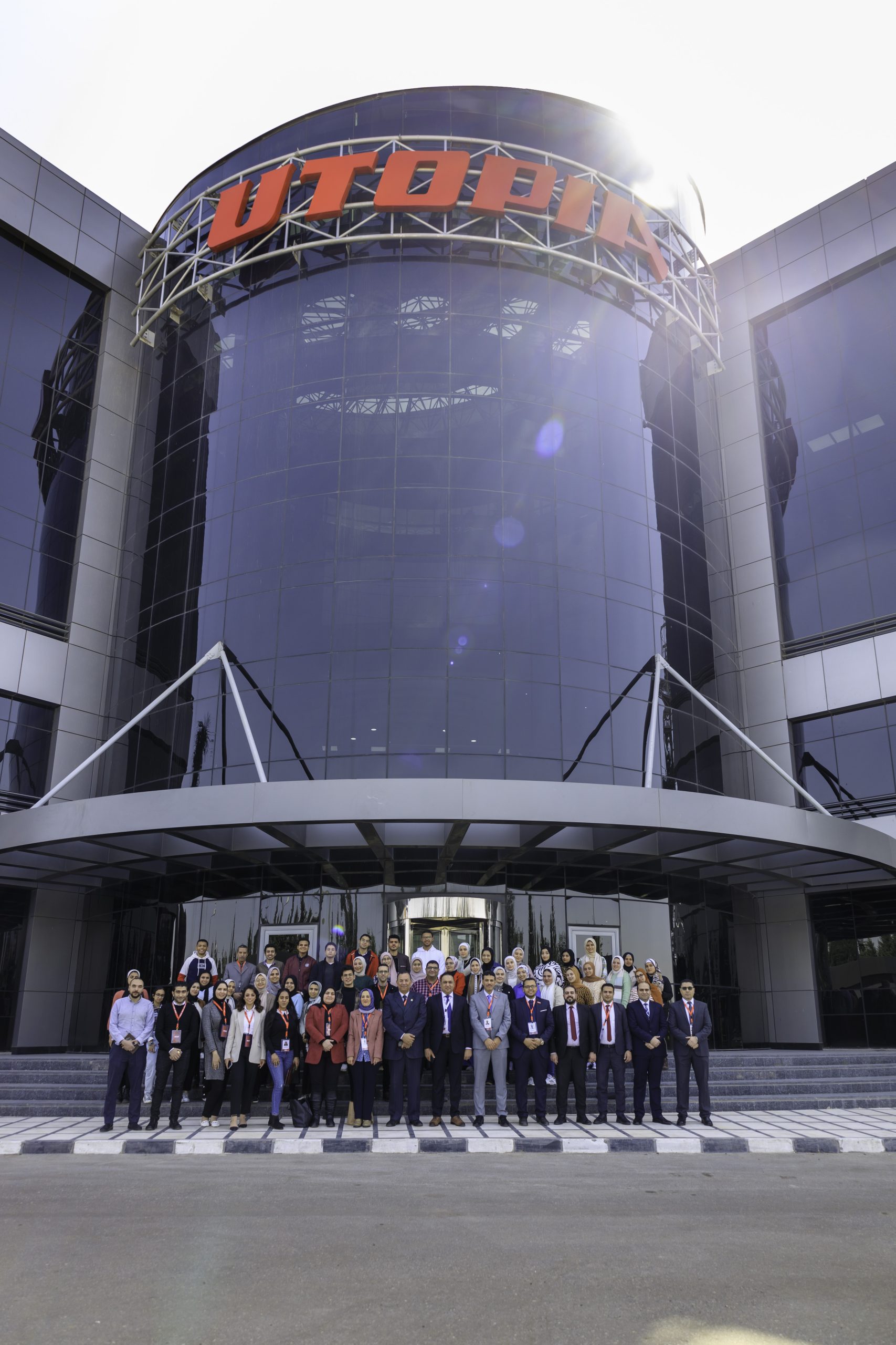 توقيع بروتوكول تعاون بين كلية الصيدلة جامعة المنصورة الجديدة وشركة يوتوبيا للأدوية