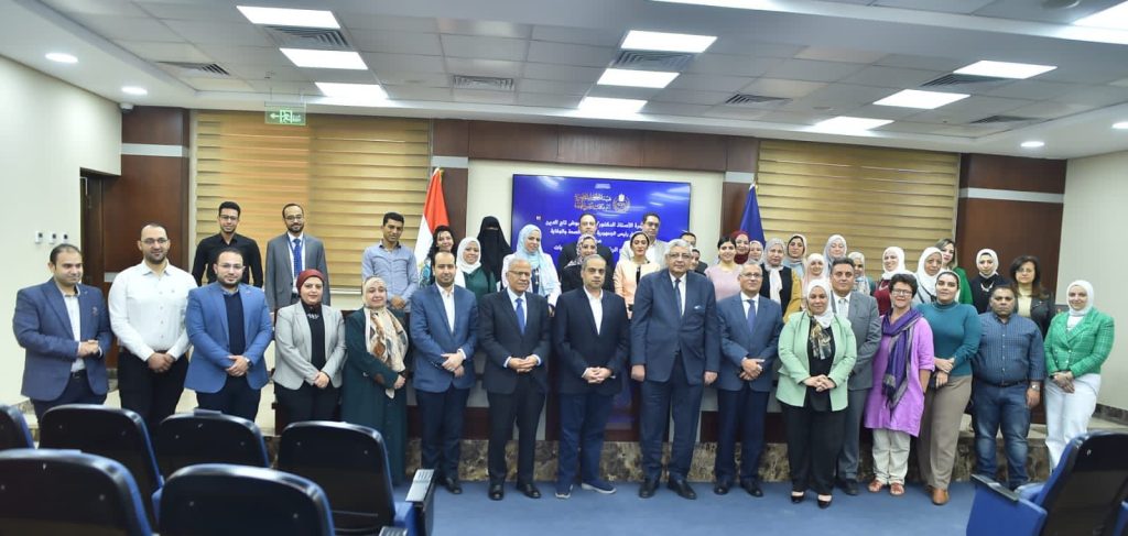 «تاج الدين» يشيد بالدور التوعوي والرقابي لهيئة الدواء ويؤكد على الاستخدام الرشيد لمضادات الميكروبات