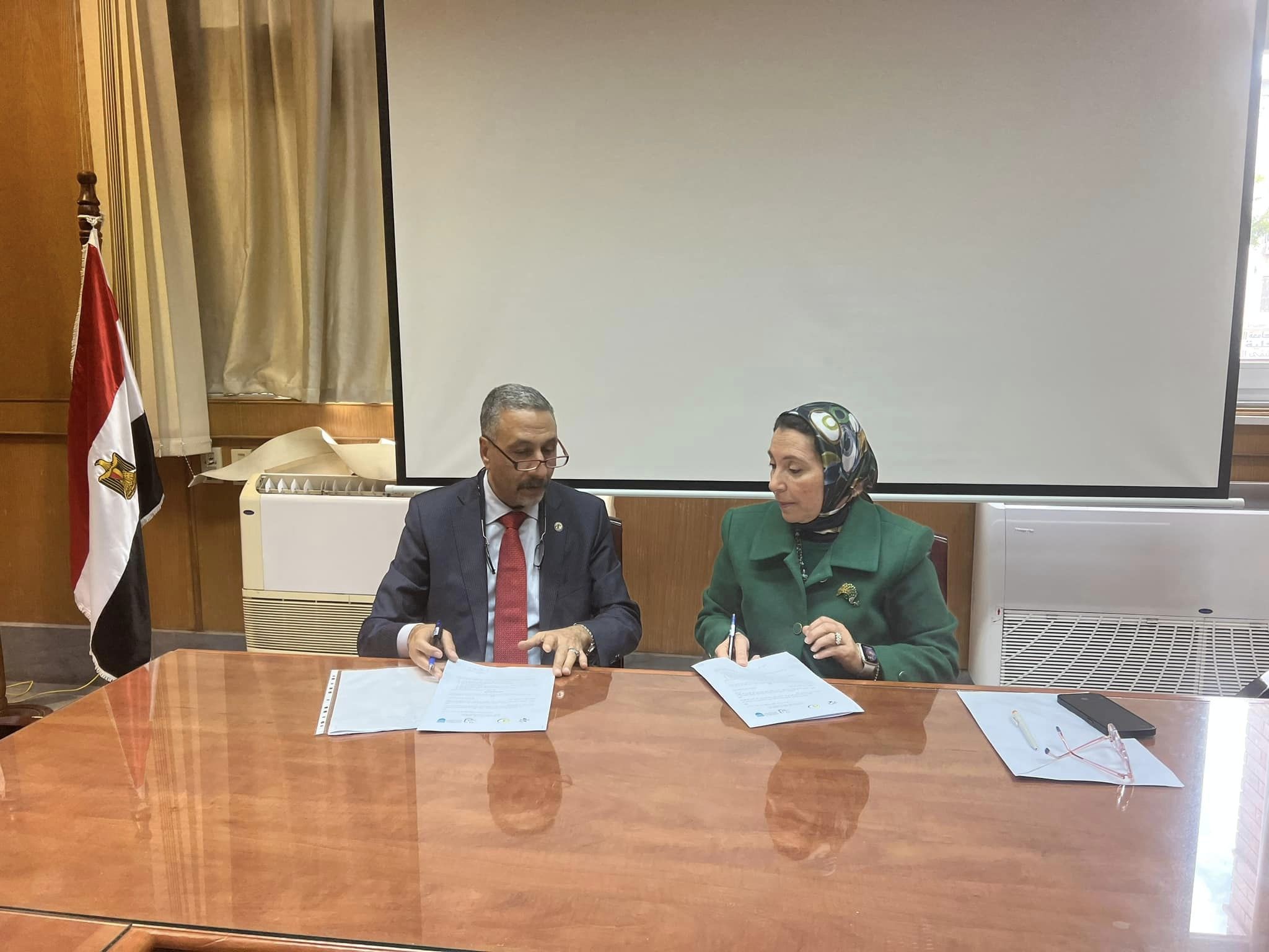 الاسكندرية للأدوية توقع بروتوكول تعاون مع كلية الصيدلة جامعة الاسكندرية 