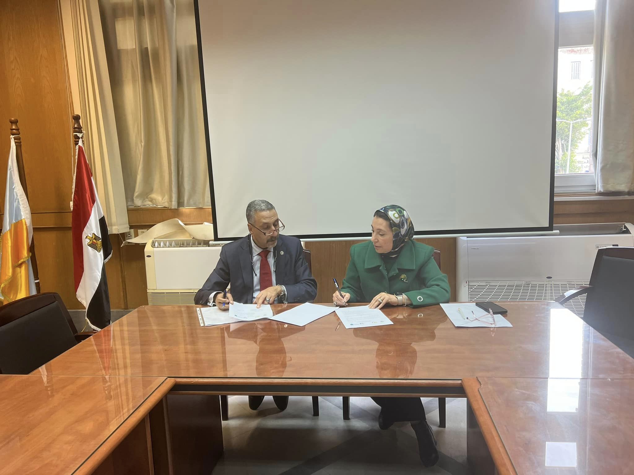 الاسكندرية للأدوية توقع بروتوكول تعاون مع كلية الصيدلة جامعة الاسكندرية 