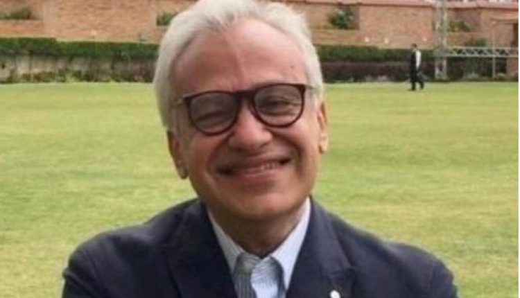 الدكتور طارق عبد المنعم عبد الوهاب هاشم.