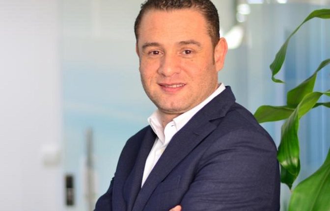 د. هشام الخولي مدير شركة باير لصحة المستهلك فى مصر وبلاد الشام