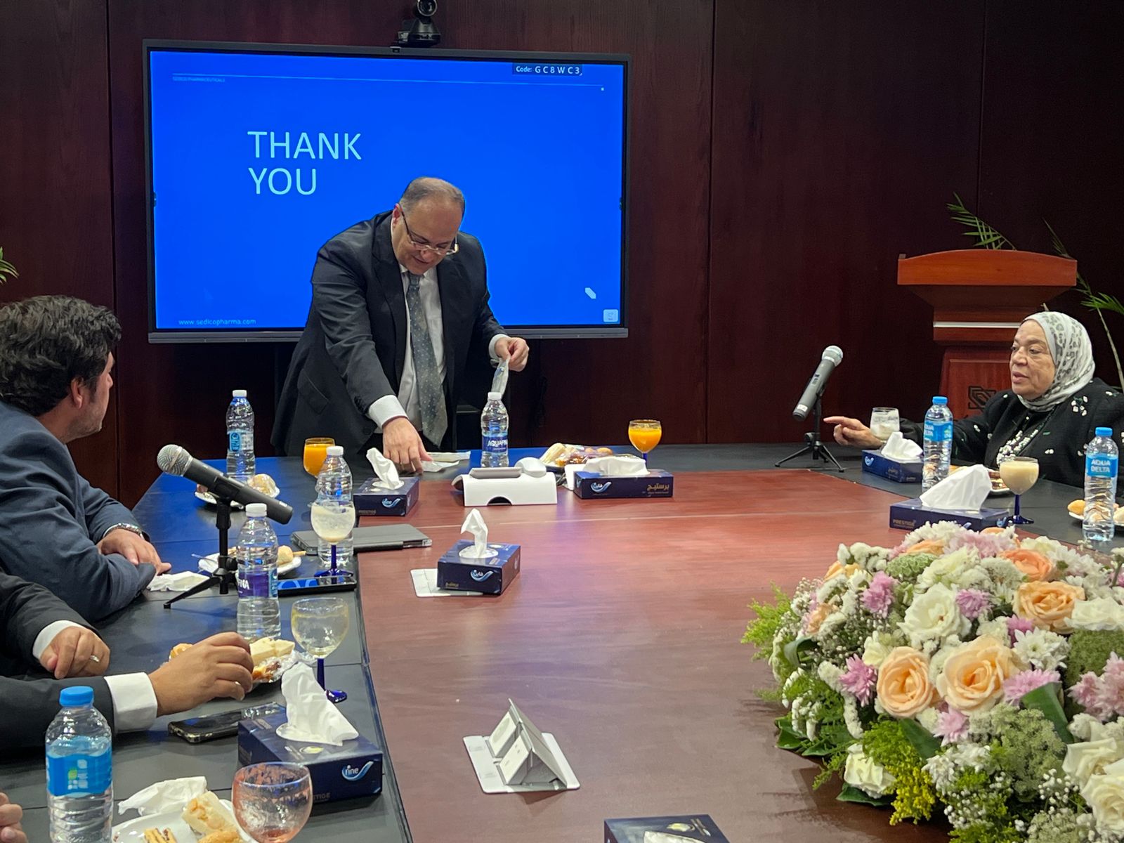 وزير الصحة البرتغالى يزور مصانع بدائل الأدوية الحيوية والبيولوجية والأورام والانسولين التابعة لـ«أكديما»