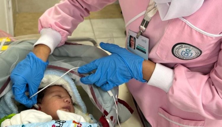 الكشف المبكر عن ضعف السمع لدى حديثى الولادة