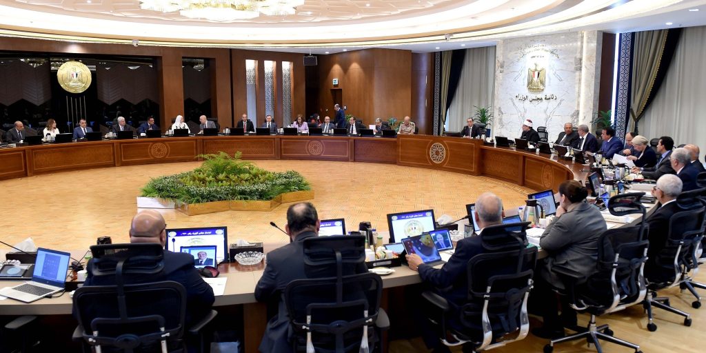 الحكومة تقرر تشكيل اللجنة الوطنية لنظم الغذاء والتغذية جانب من اجتماع رئيس مجلس الوزراء