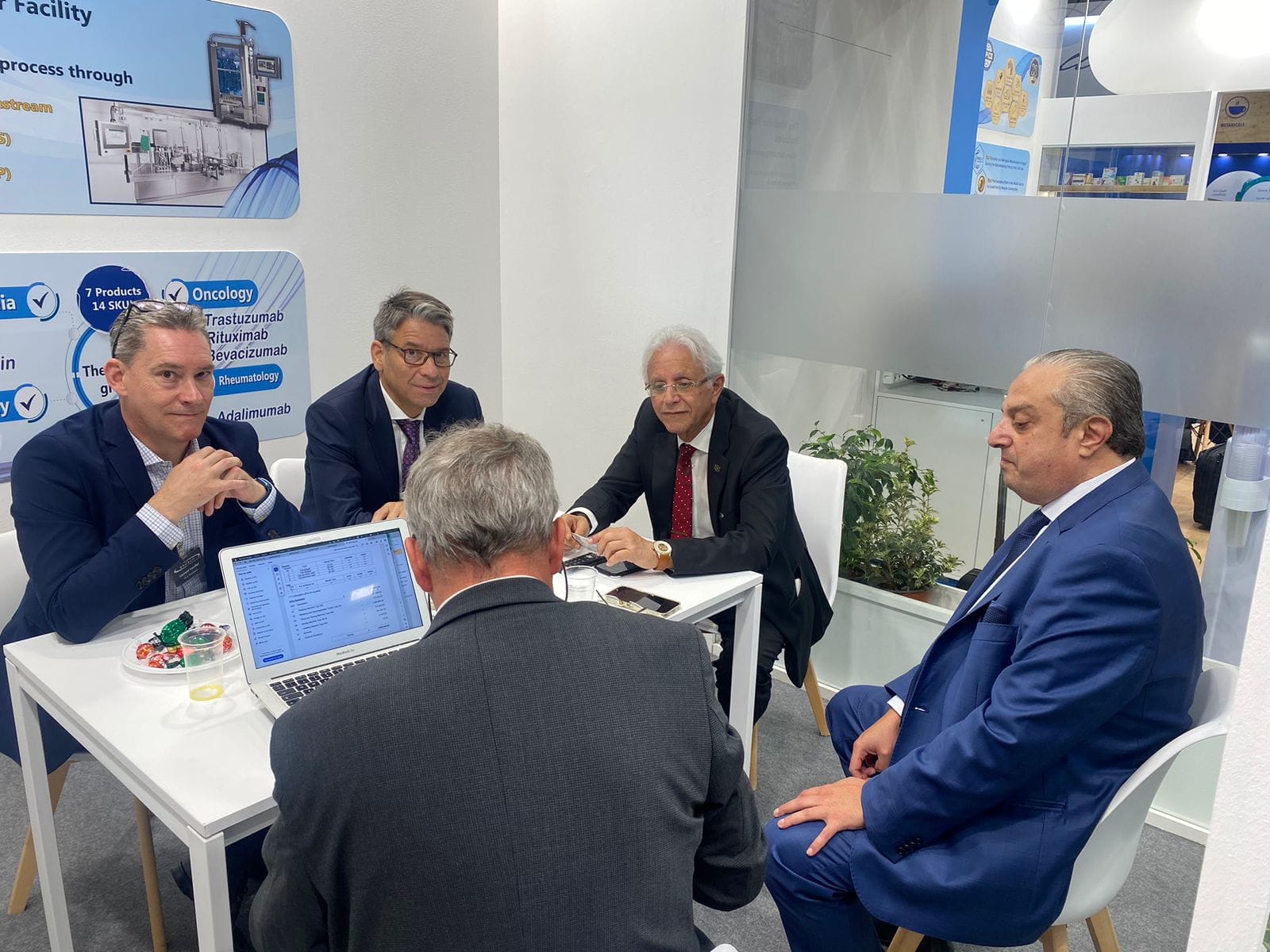 «أكديما – إيبيكو».. نشاط مكثف في معرض «CPhI 2023» الأهم عالميا في الصناعات الدوائية