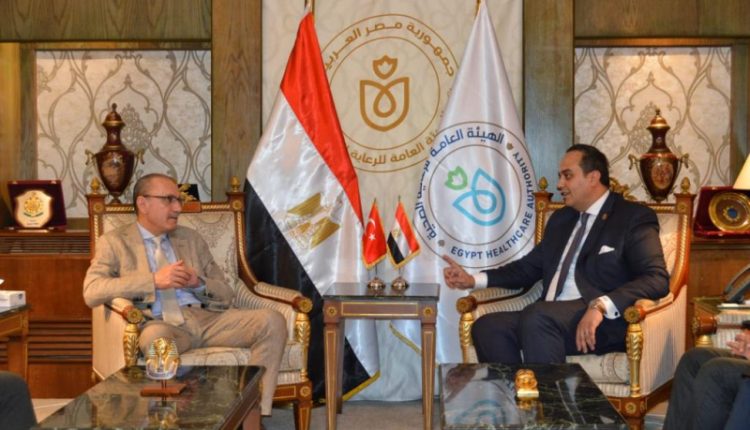 رئيس هيئة الرعاية الصحية يلتقي سفير تركيا ووفد رفيع المستوى من وزارة الصحة التركية