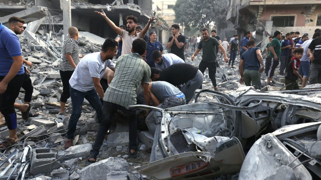 الصحة الفلسطينية: ارتفاع عدد ضحايا العدوان الإسرائيلي إلى 4741 شهيدًا قصف غزة