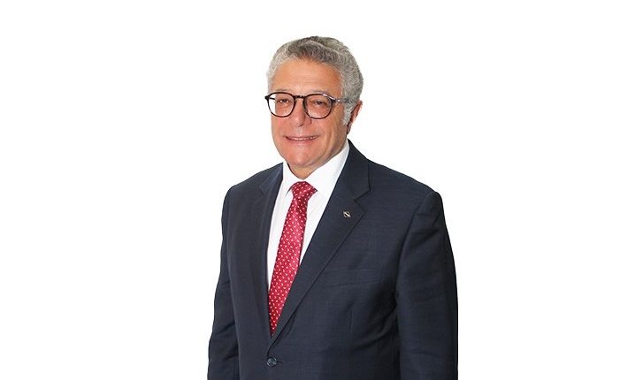 د.محمد رشدي رئيس مجلس إدارة شركة آمون للأدوية