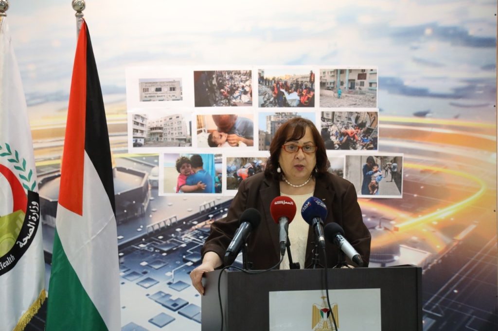 وزيرة الصحة الفلسطينية: استشهاد 39 رضيعًا بالعناية المركزة بمستشفى الشفاء في غزة مى الكيلة وزيرة الصحة الفلسطيني