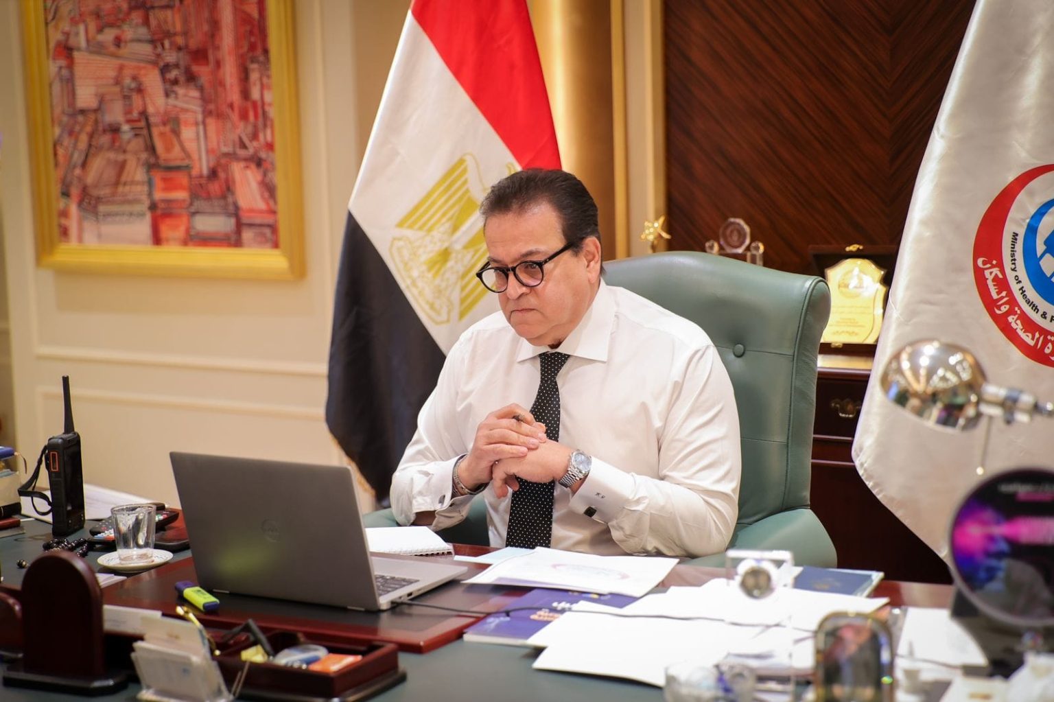 الدكتور خالد عبد الغفار خلال لقاءه افتراضيا مع نظيره التركي
