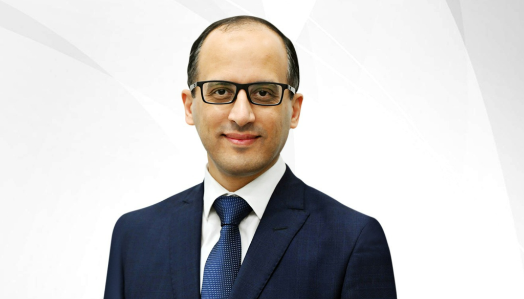 متحدث مجلس الوزراء: نعمل لرفع كفاءة المنشآت الصحية على مستوى محافظات الجمهورية المستشار محمد الحمصاني.. المتحدث باسم مجلس الوزراء