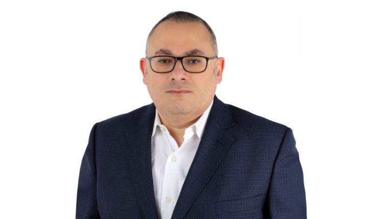 د. ماجد الشاذلى مدير عام شركة باير فى السعودية