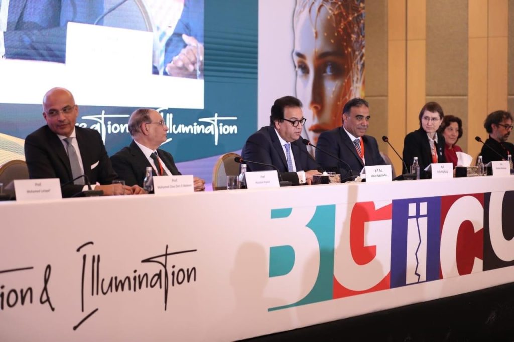 وزير الصحة يبحث مع الوكالة الدولية لبحوث السرطان «IARC» سبل التعاون المشتركة