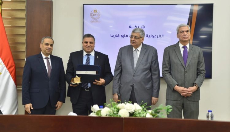 هيئة الدواء تُكرم الدكتور صلاح موسى التنفيذي لشركتي الفرعونية للأدوية ودلتا فارما