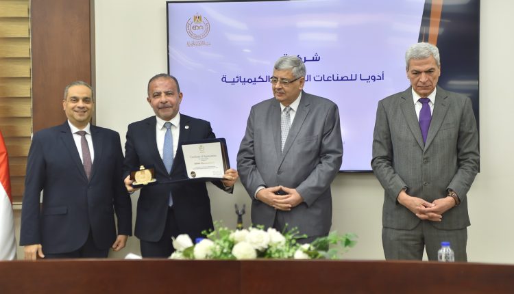 الدكتور محمد خطاب أثناء التكريم