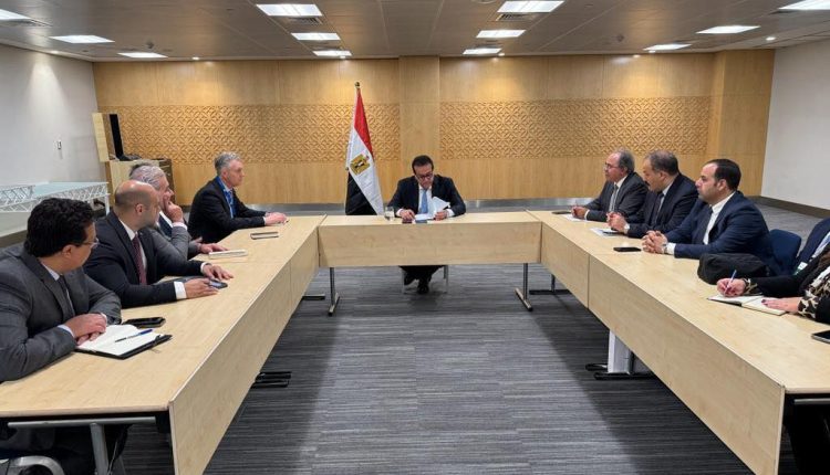 وزير الصحة يبحث التعاون مع شركة «فيليبس» لدعم القطاع الصحي في مصر