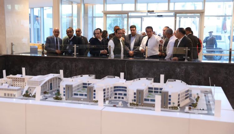 وزير الصحة يتفقد مجمع السويس الطبي تمهيدًا لافتتاحه رسميًا ضمن منظومة التأمين الصحي الشامل