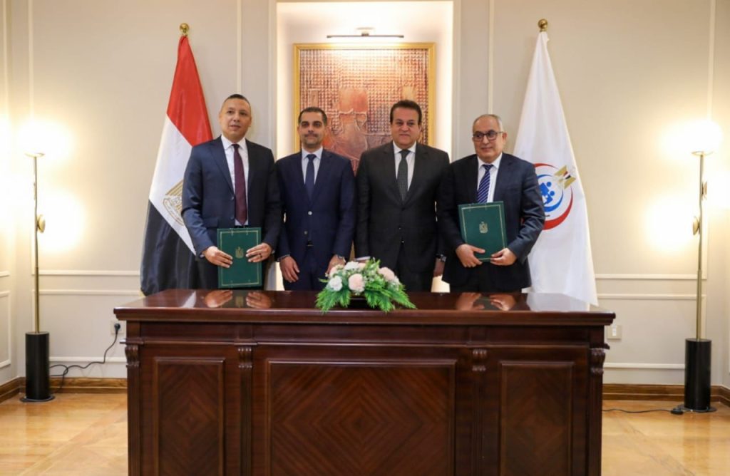 «الصحة» توقع بروتوكول تعاون مع «نوفارتس» لتحديث النظام المميكن للقساطر القلبية