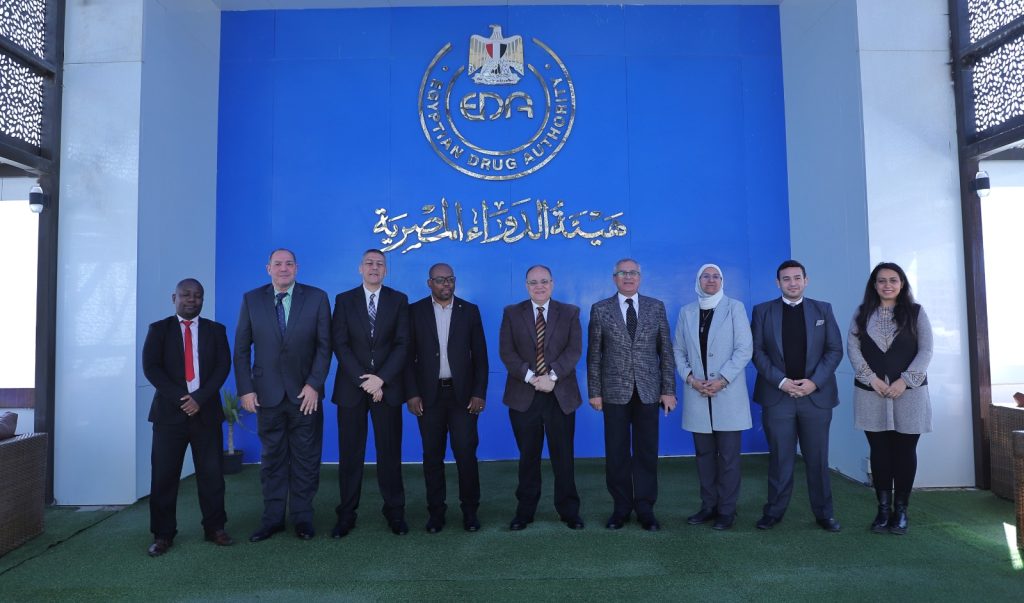 رئيس هيئة الدواء يبحث مع مدير هيئة تنظيم الأدوية الزامبية سبل تعزيز التعاون المشترك