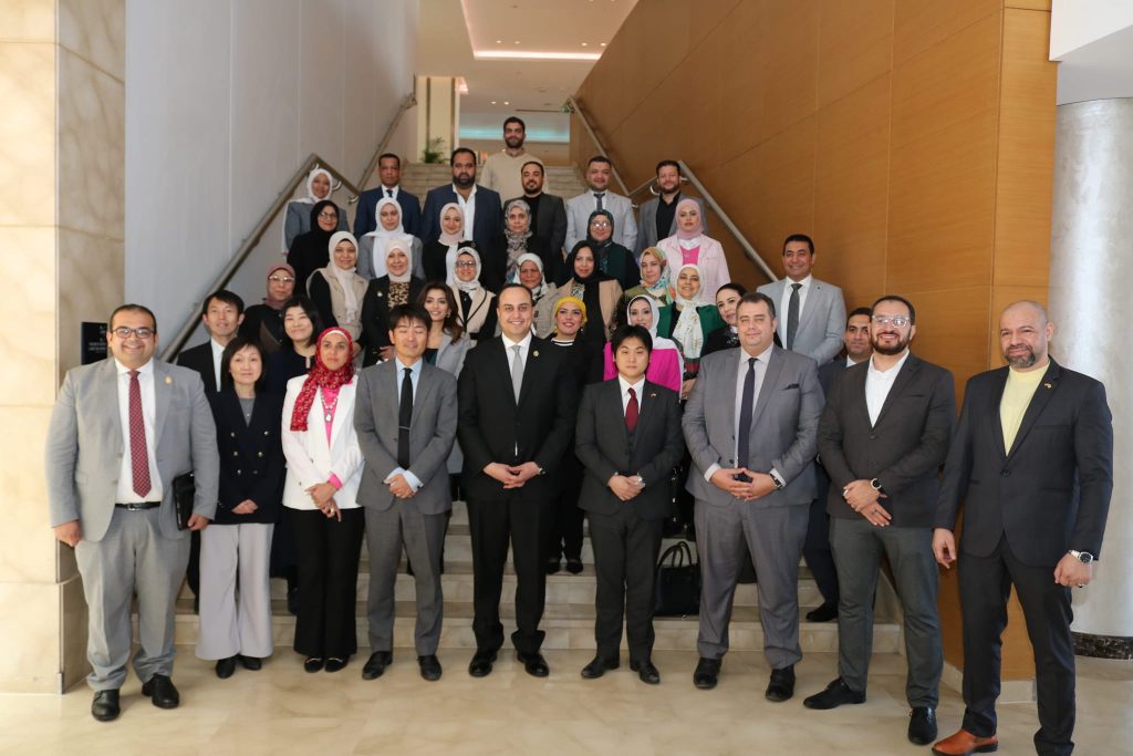 هيئة الرعاية الصحية تعزز تعاونها مع «الجايكا» اليابانية لدعم القطاع الصحي في مصر جانب من اجتماع التعاون