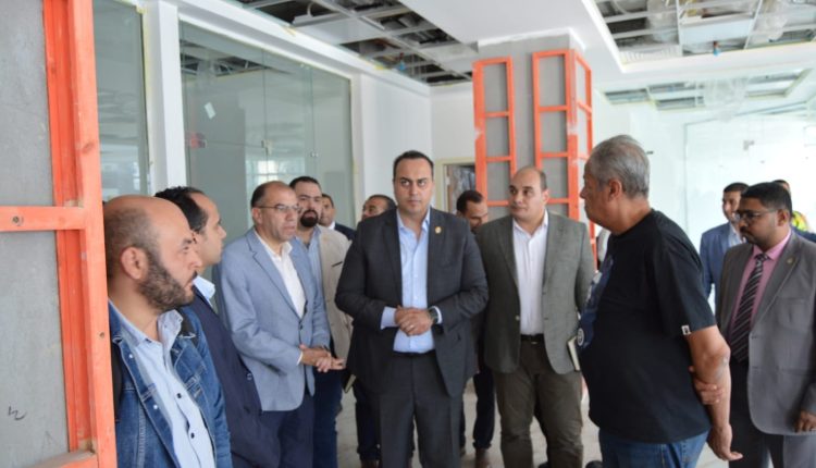 جولة رئيس هيئة الرعاية الصحية بالإسماعيلية