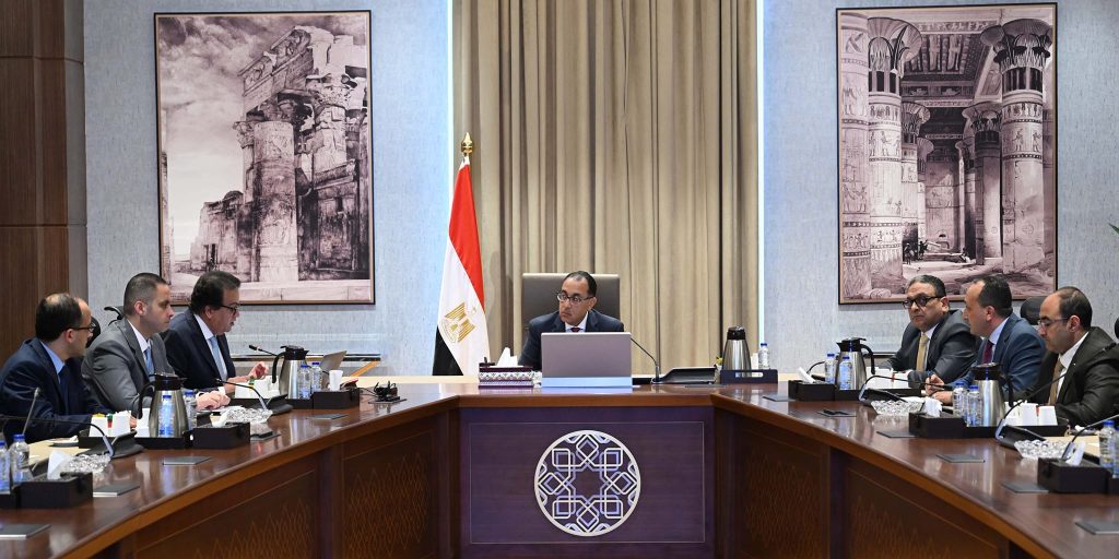اجتماع رئيس الوزراء مع وزير الصحة