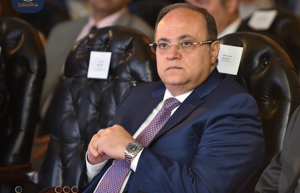 رئيس هيئة الدواء: توقيع اتفاقية مع هيئة الشراء الموحد لتوريد أجهزة التتبع الدوائي وبدء التنفيذ خلال عام الدكتور علي الغمراوي، رئيس هيئة الدواء المصرية