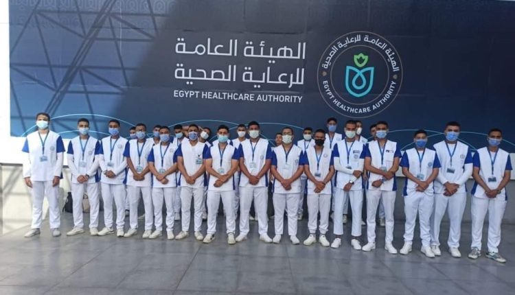 جانب من أطقم التمريض