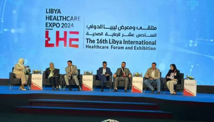 جانب من المعرض