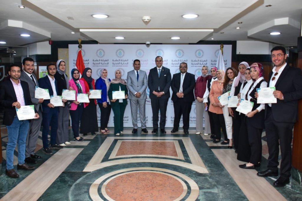 رئيس هيئة الرعاية الصحية يُكرم الصيادلة والأطباء الأكثر تميزًا في تطبيق أنشطة اليقظة الدوائية جانب من فعاليات التكريم