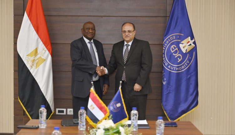 رئيس هيئة الدواء ووزير صحة نامبيا