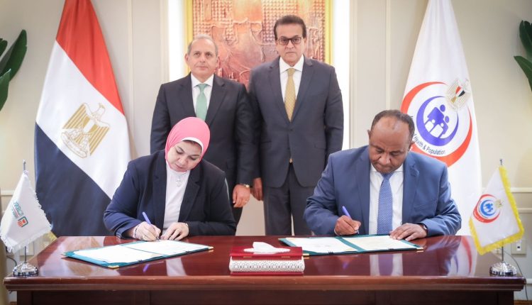 جانب من توقيع بروتوكول التعاون