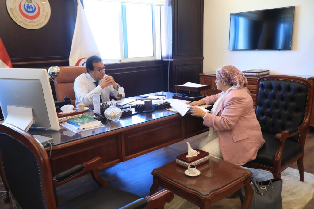 وزير الصحة ورئيس أمانة المركز الطبية المتخصصة