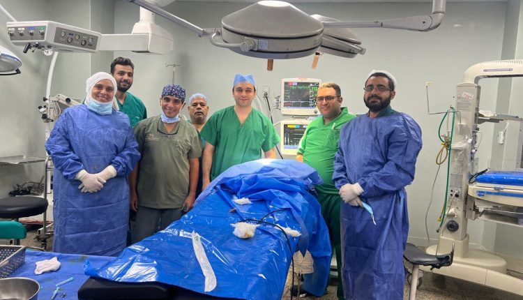 الفريق الطبي المشارك في العملية