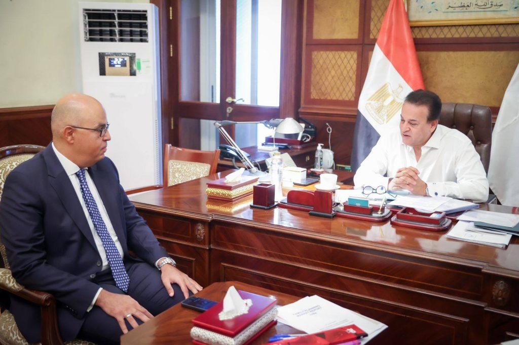نائب رئيس الوزراء ووزير الصحة يبحث تعزيز التعاون المشترك بين مصر والهند في القطاع الصحي جانب من اللقاء